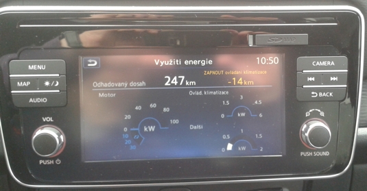 Nový Nissan Leaf 40kWh baterie - display - využití energie